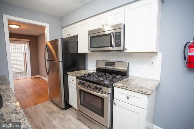 5 REGENT CT, Medford, NJ 08055