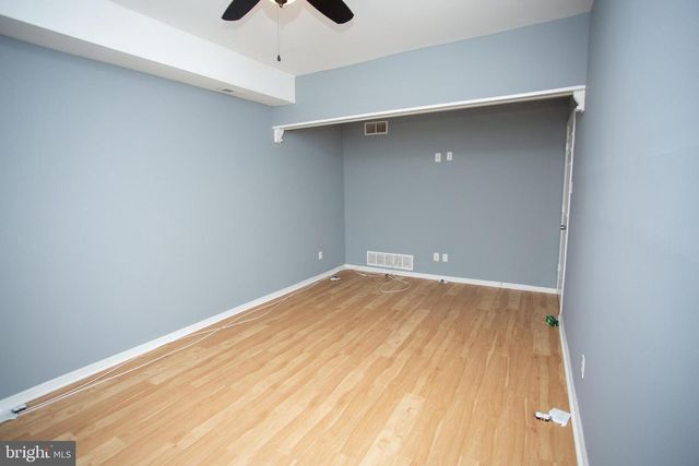 5 REGENT CT, Medford, NJ 08055