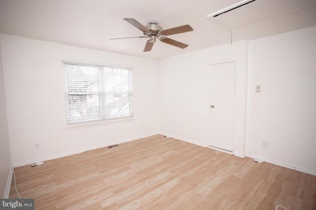 5 REGENT CT, Medford, NJ 08055