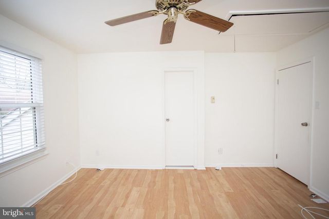 5 REGENT CT, Medford, NJ 08055