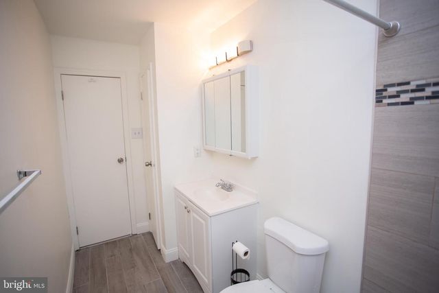 5 REGENT CT, Medford, NJ 08055