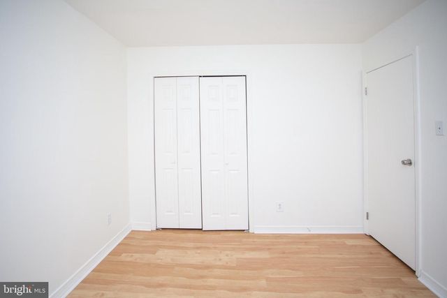 5 REGENT CT, Medford, NJ 08055