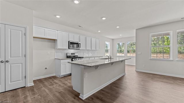 116 E Holly Oak Way, Stokesdale, NC 27357