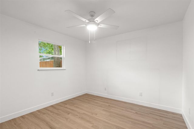 409 Avenue R, Marble Falls, TX 78654