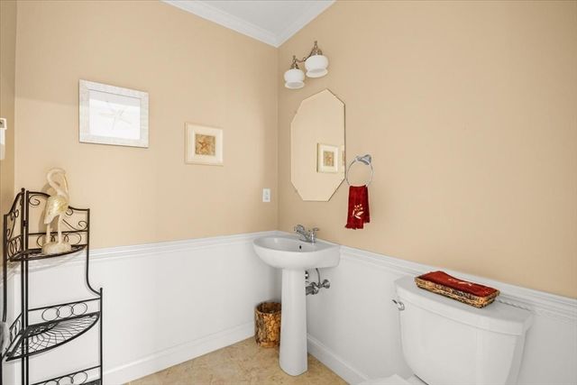 22 Prestwick Rd 22, Bourne, MA 02532