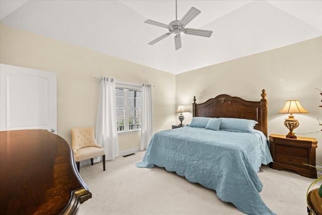 22 Prestwick Rd 22, Bourne, MA 02532