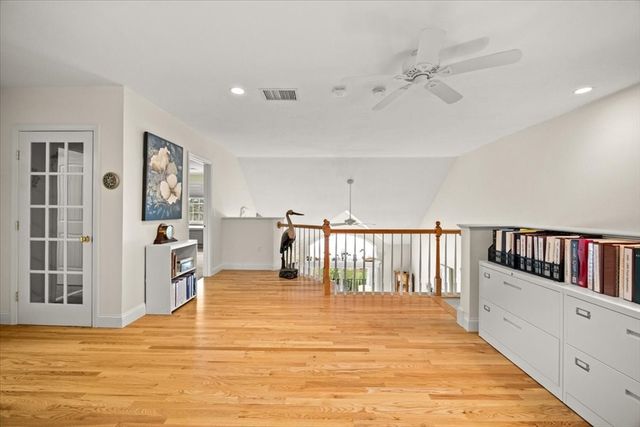 22 Prestwick Rd 22, Bourne, MA 02532