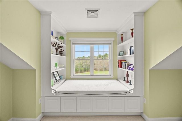 22 Prestwick Rd 22, Bourne, MA 02532