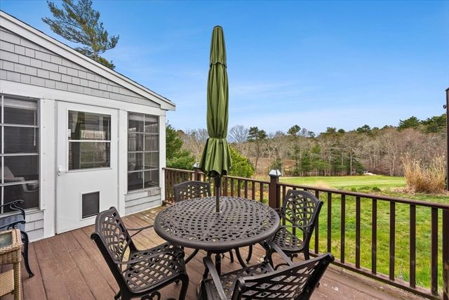 22 Prestwick Rd 22, Bourne, MA 02532