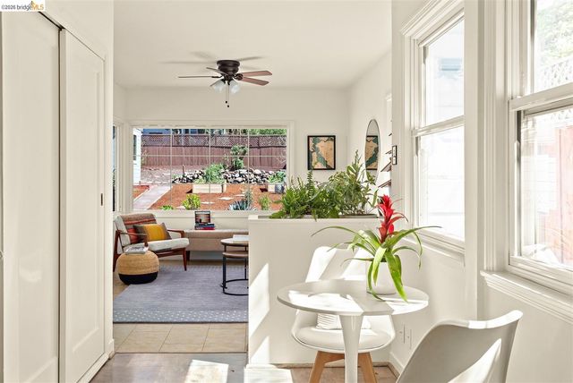 3292 Jordan Rd, Oakland, CA 94602