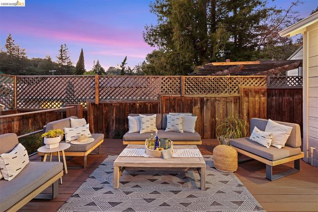 3292 Jordan Rd, Oakland, CA 94602