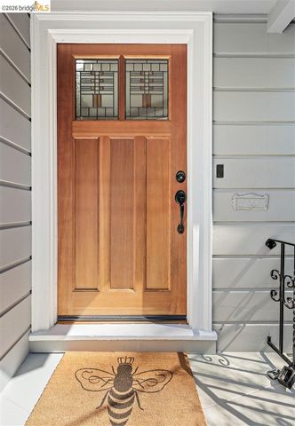 3292 Jordan Rd, Oakland, CA 94602