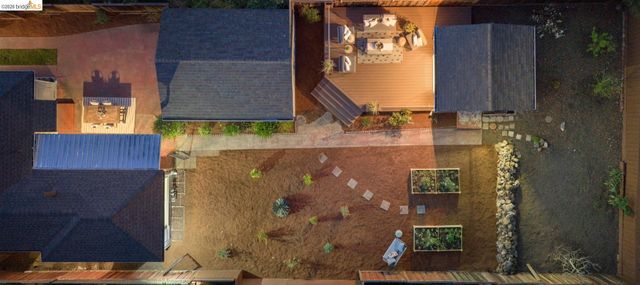 3292 Jordan Rd, Oakland, CA 94602