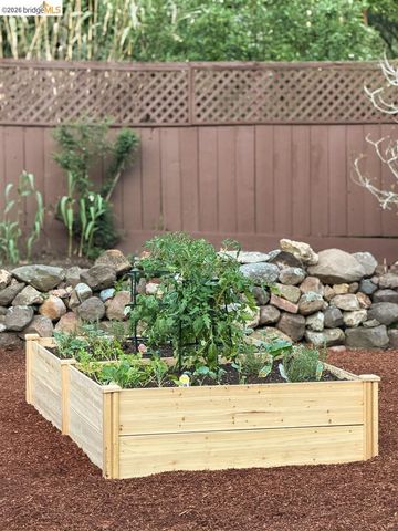 3292 Jordan Rd, Oakland, CA 94602