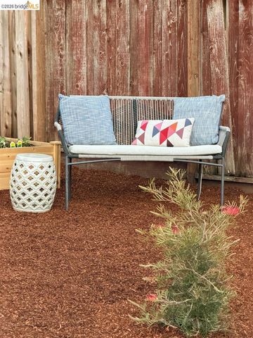 3292 Jordan Rd, Oakland, CA 94602