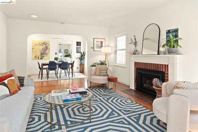 3292 Jordan Rd, Oakland, CA 94602