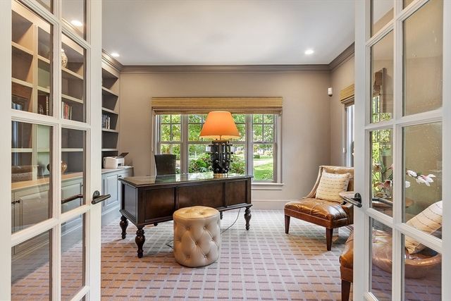 3 Wisteria Ln, Lexington, MA 02420