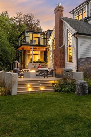 3 Wisteria Ln, Lexington, MA 02420