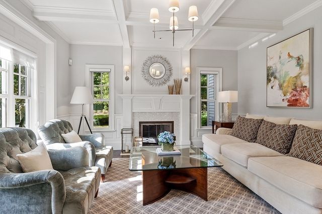 3 Wisteria Ln, Lexington, MA 02420