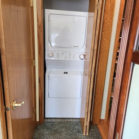 3013 Sue Ln NW, Cedar Rapids, IA 52405