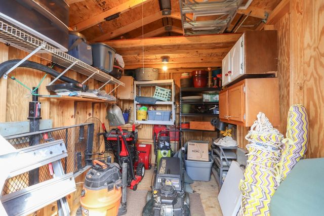 3013 Sue Ln NW, Cedar Rapids, IA 52405