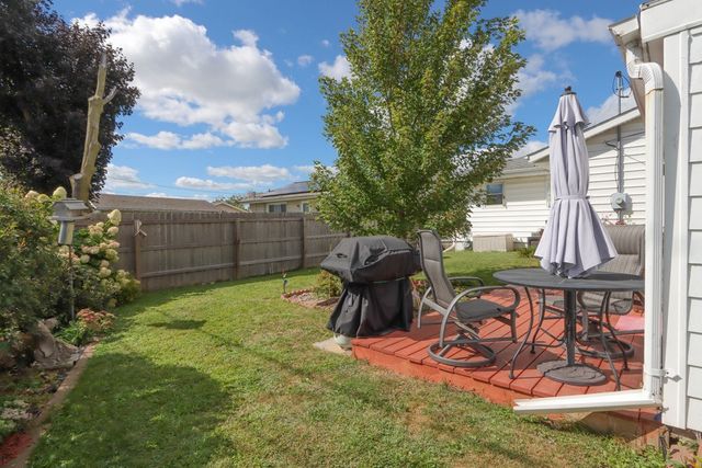 3013 Sue Ln NW, Cedar Rapids, IA 52405