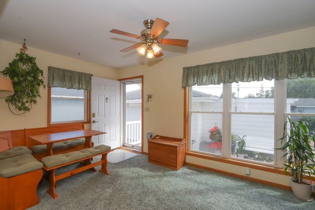 3013 Sue Ln NW, Cedar Rapids, IA 52405