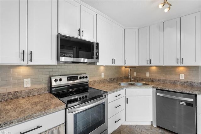 1412 Dure RD, Norfolk, VA 23502