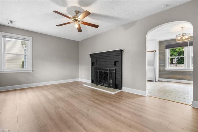 1412 Dure RD, Norfolk, VA 23502