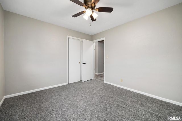 2705 N WOODBINE Terrace, Peoria, IL 61604
