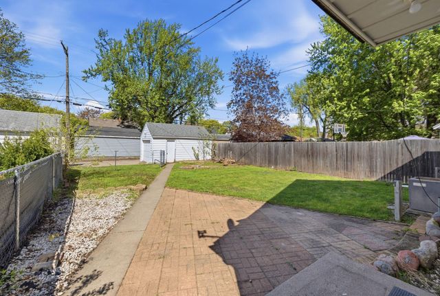 4211 Russell Avenue N, Minneapolis, MN 55412
