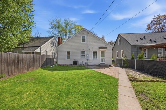 4211 Russell Avenue N, Minneapolis, MN 55412