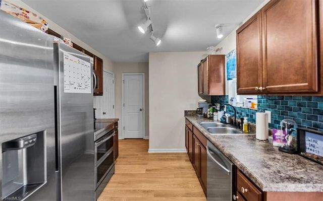 164 Creekstone Court, Lexington, NC 27295