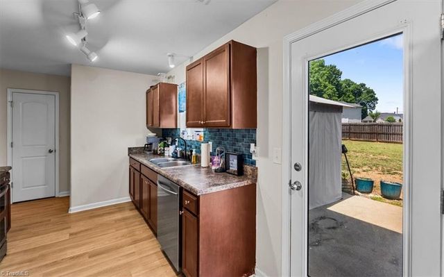 164 Creekstone Court, Lexington, NC 27295