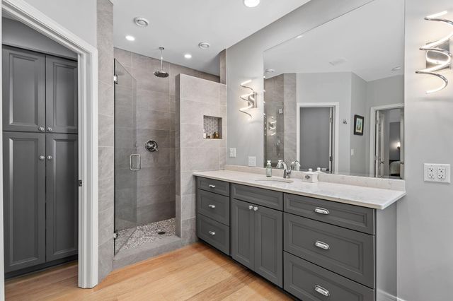 223 Crabapple Lane, Valparaiso, IN 46383