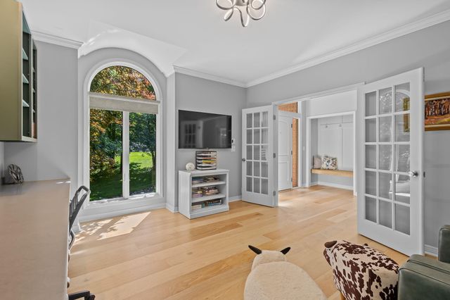 223 Crabapple Lane, Valparaiso, IN 46383