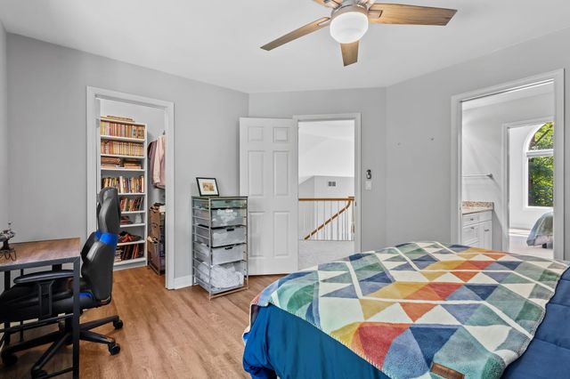 223 Crabapple Lane, Valparaiso, IN 46383
