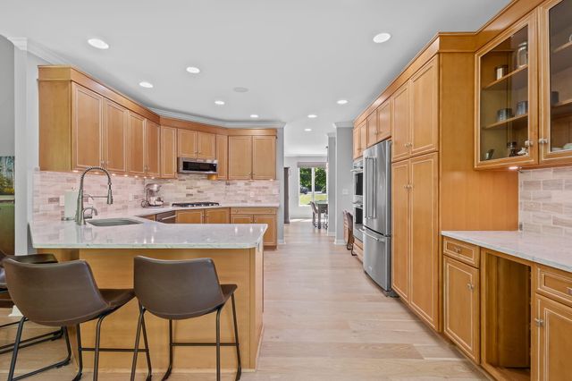 223 Crabapple Lane, Valparaiso, IN 46383