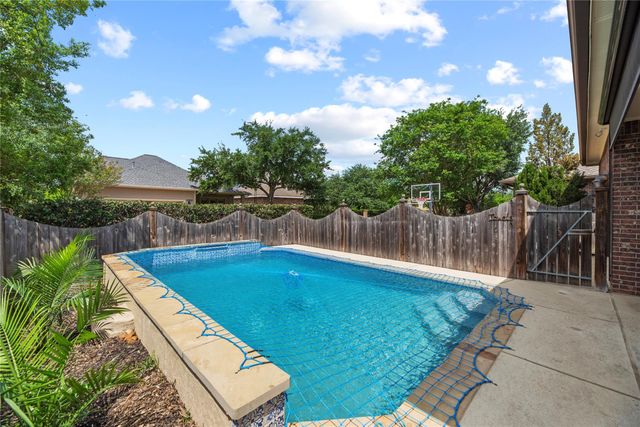 16923 Apple River Drive, Cypress, TX 77433