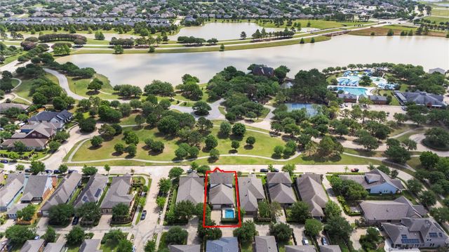 16923 Apple River Drive, Cypress, TX 77433