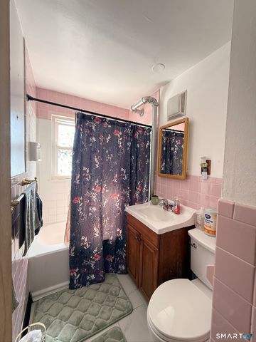 Court A Bdlg 19 Unit 73 Court, Bridgeport, CT 06610
