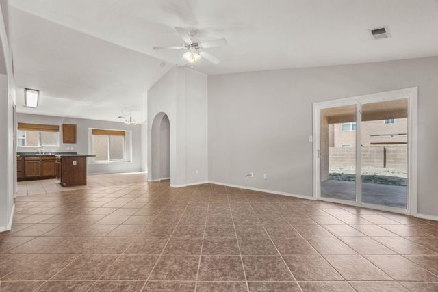 7523 Via Serenita SW, Albuquerque, NM 87121