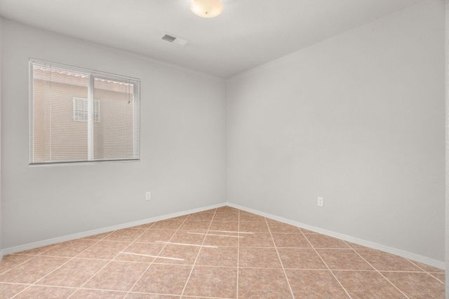 7523 Via Serenita SW, Albuquerque, NM 87121