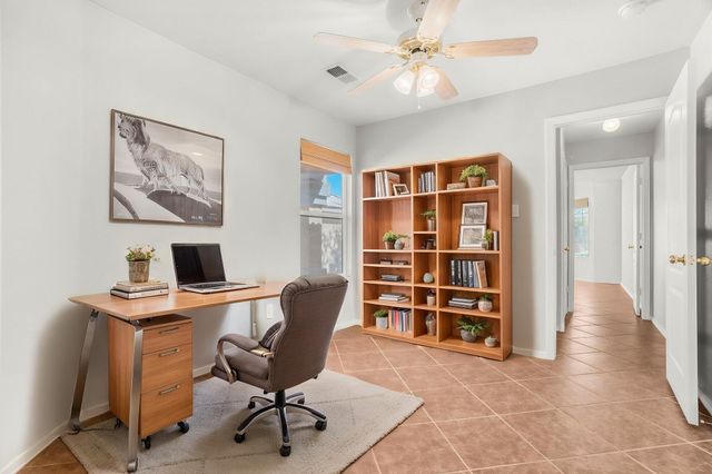 7523 Via Serenita SW, Albuquerque, NM 87121