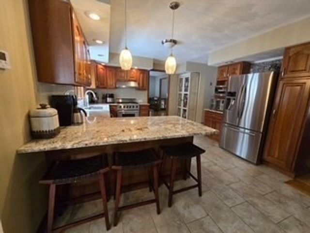 11 Sunset Dr, Sterling, MA 01564