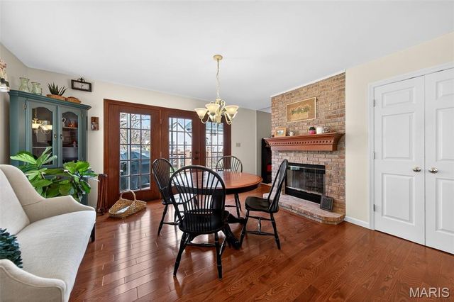 2443 Christopher Winds Lane, St Louis, MO 63129