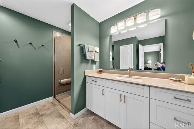 2443 Christopher Winds Lane, St Louis, MO 63129