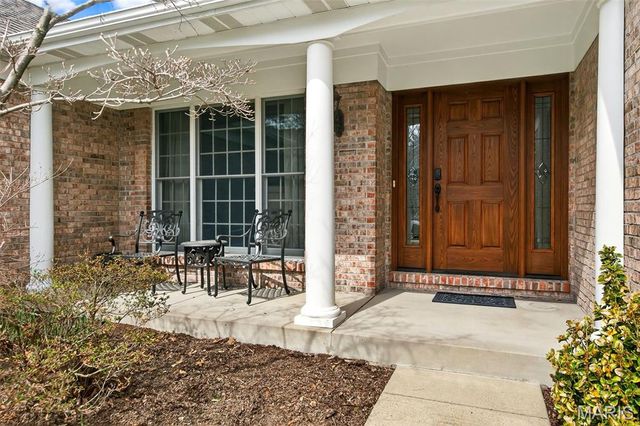 2443 Christopher Winds Lane, St Louis, MO 63129
