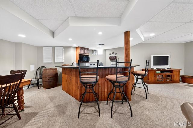 2443 Christopher Winds Lane, St Louis, MO 63129