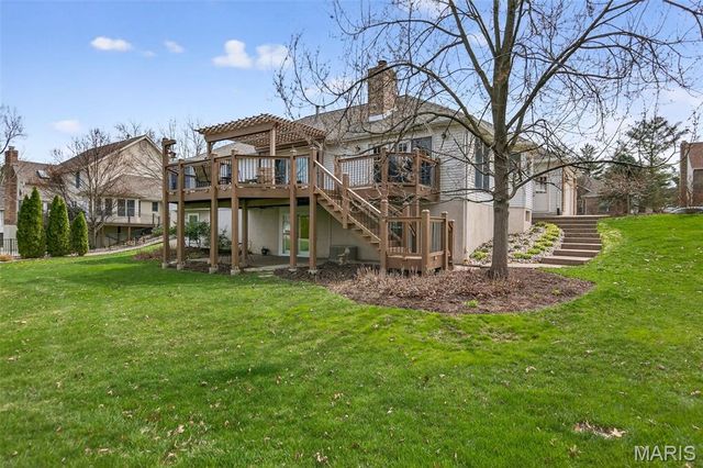 2443 Christopher Winds Lane, St Louis, MO 63129